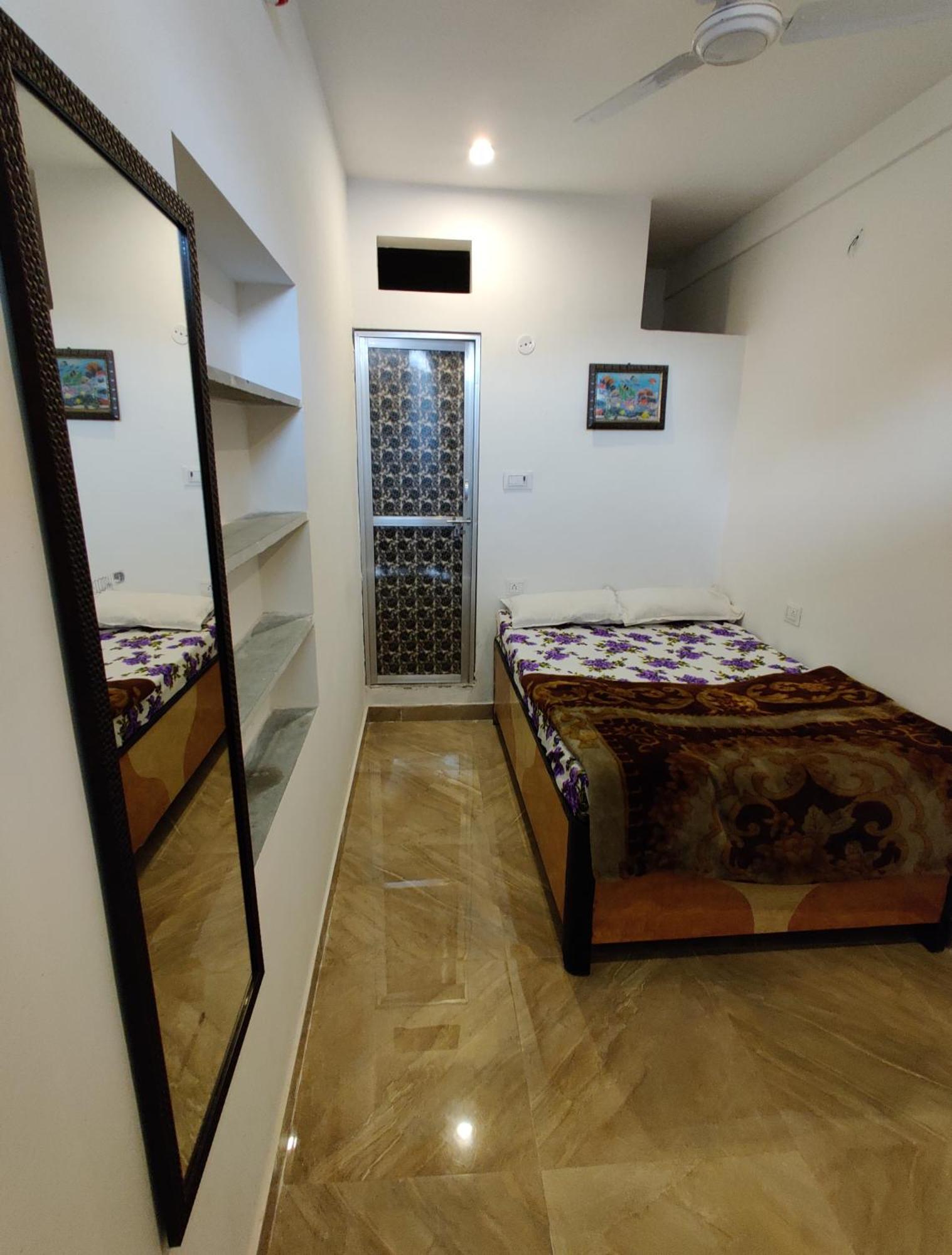 Varah Square Guest House Pushkar Camera foto