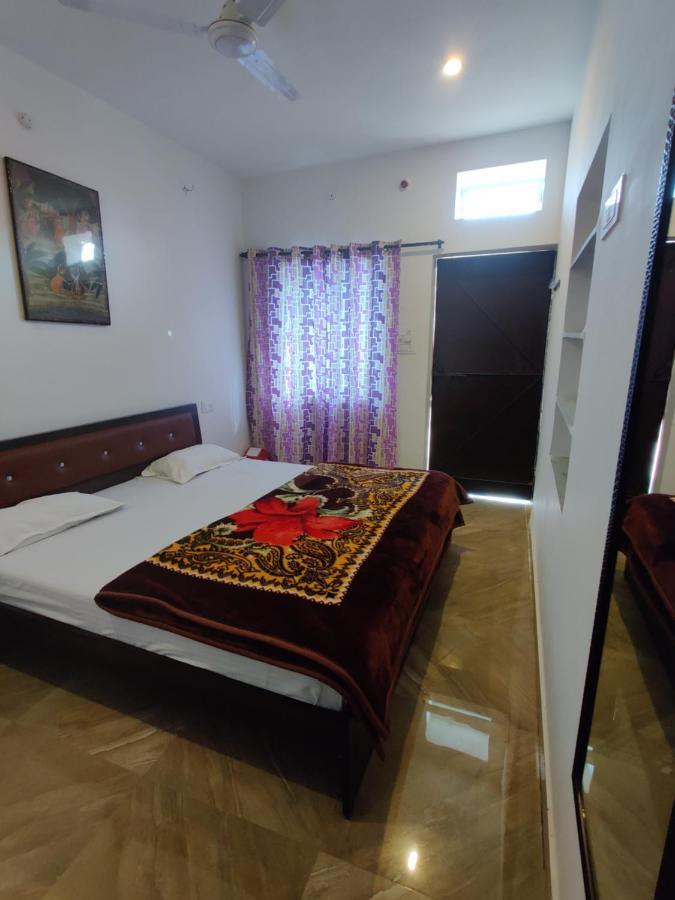 Varah Square Guest House Pushkar Esterno foto